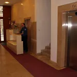 Adler Apartments